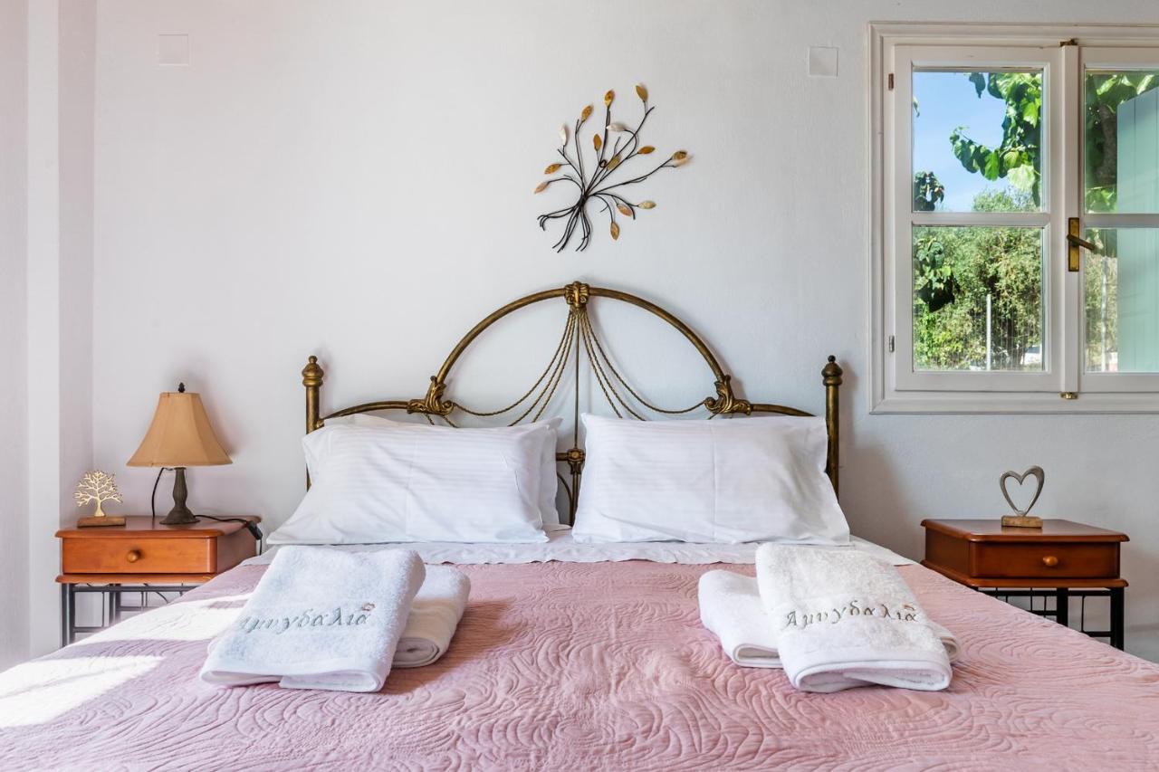 Skopelos Amigdalia Cottage Ngoại thất bức ảnh
